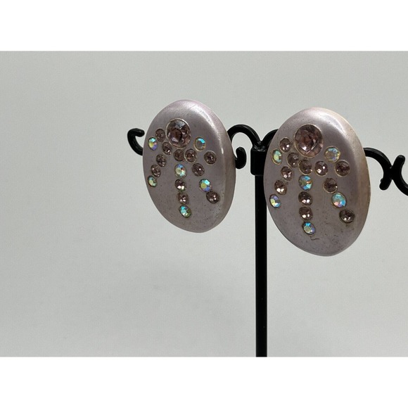 Vintage Lavender Rhinestones Lavender Chunky Clip On Earrings! - Picture 5 of 6